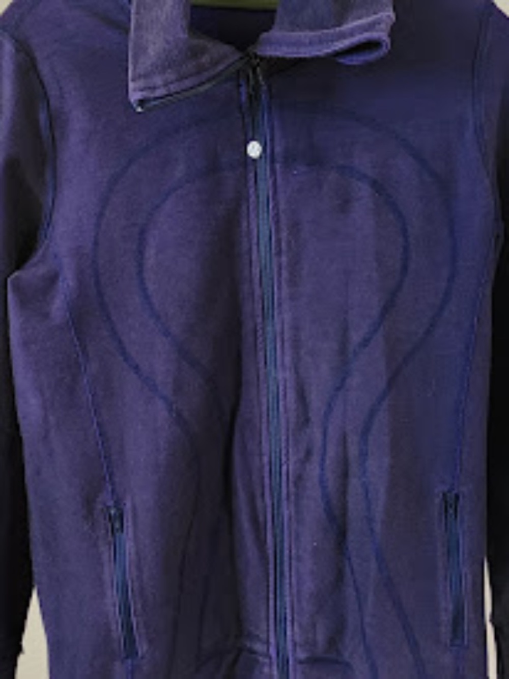 Lululemon In stride dark purple zip up jacket, Size 6, like New